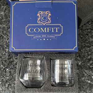 COMFIT Boyfriend and Girlfriend Fiancée engagement or romantic gifts Brand New